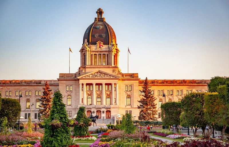 ساختمان قوه مقننه ساسکاچوان (Saskatchewan Legislative Building)