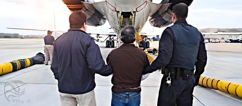 اخراج از کانادا یکی پیامدهای مهاجرت غیرقانونی به کانادا است