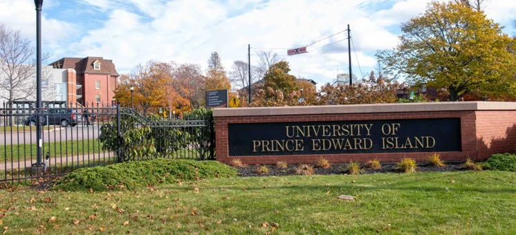دانشگاه پرنس ادوارد کانادا