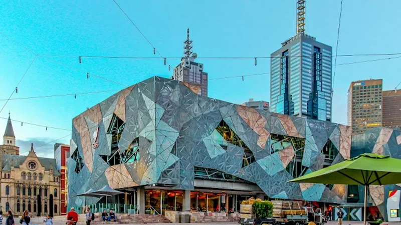 میدان فدراسیون (Federation Square)