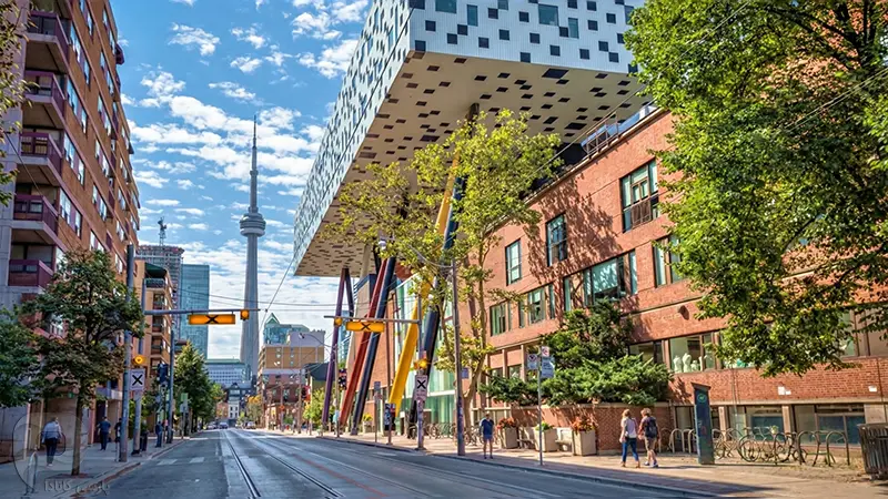 دانشگاه آکاد یکی از بهترین دانشگاه‌های هنر کانادا